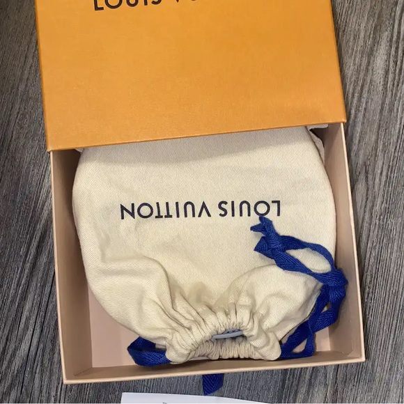 LV INITIALES 40MM REVERSIBLE BELT - Picture 3 of 5